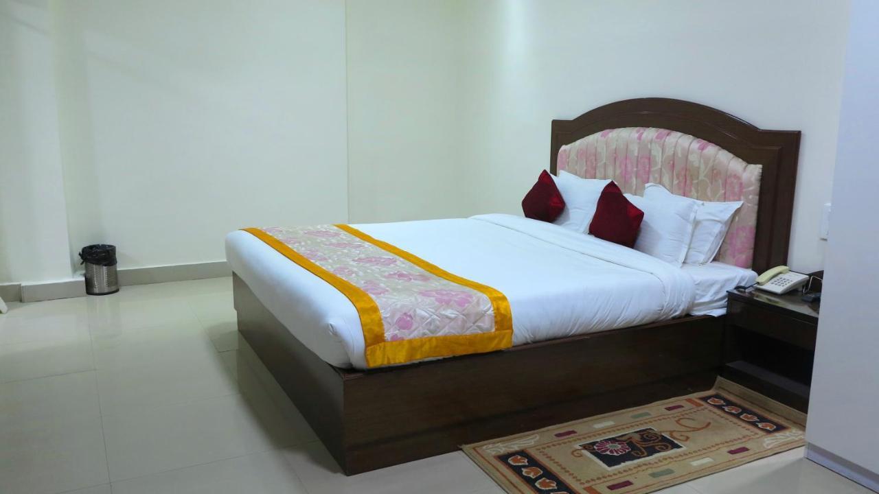 Bodhgaya Regency Hotel Exterior foto